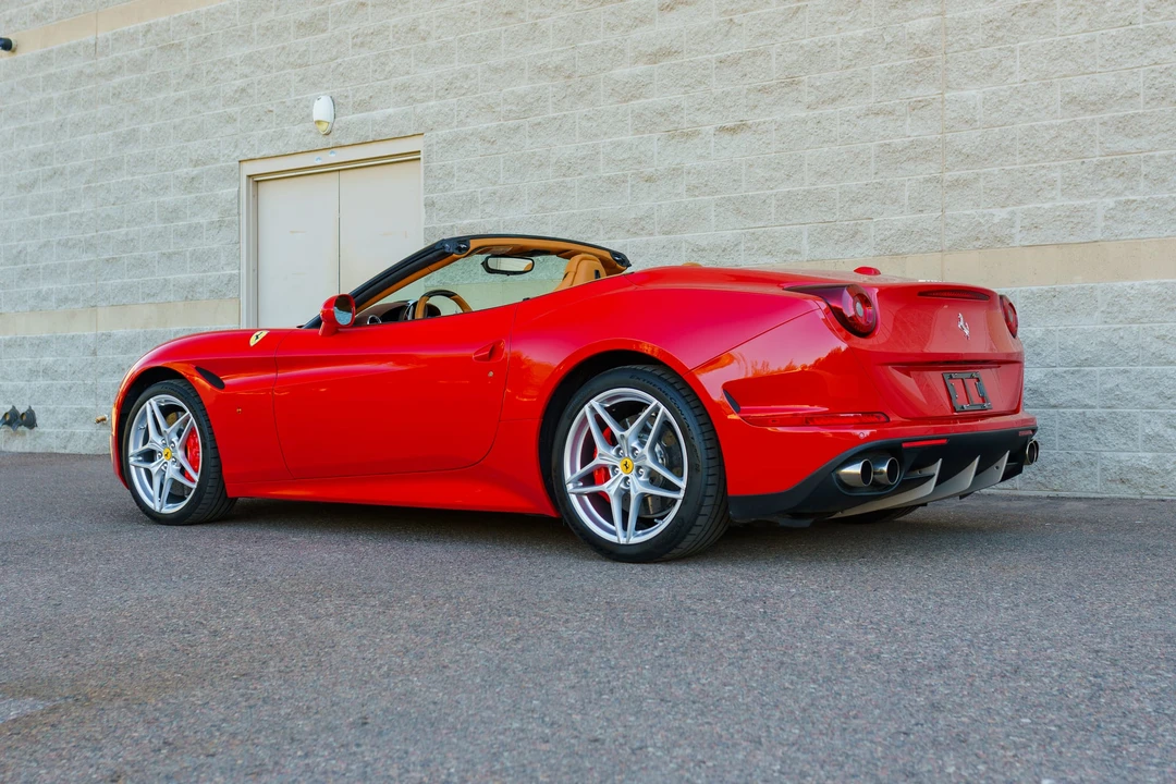 2015 Ferrari California T - Image 21 of 31