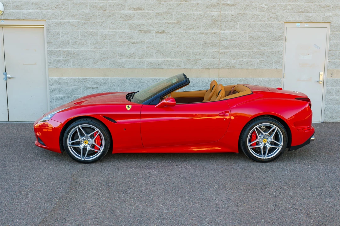 2015 Ferrari California T - Image 23 of 31