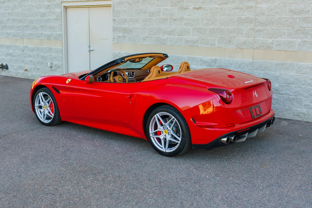 2015 Ferrari California T - Image 20 of 31
