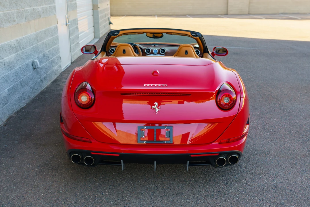 2015 Ferrari California T - Image 19 of 31