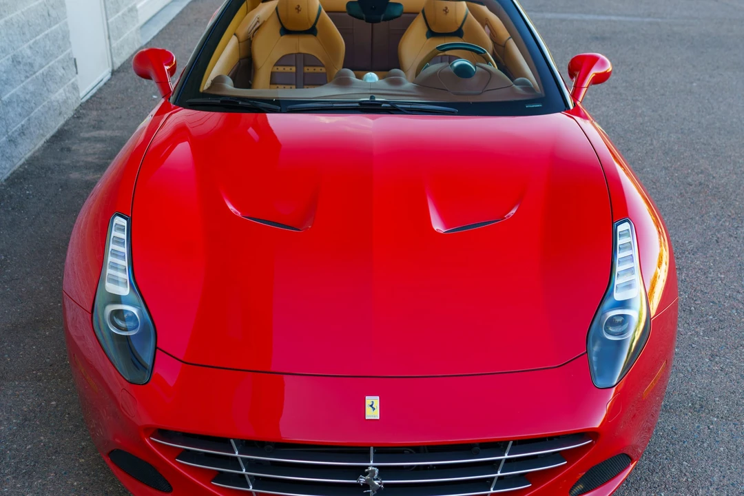 2015 Ferrari California T - Image 24 of 31