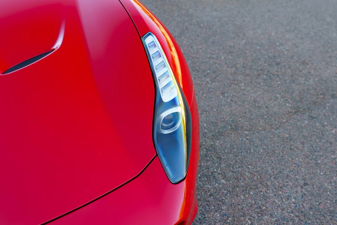 2015 Ferrari California T - Image 25 of 31