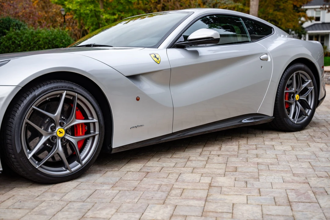 2015 Ferrari F12berlinetta - Image 16 of 31