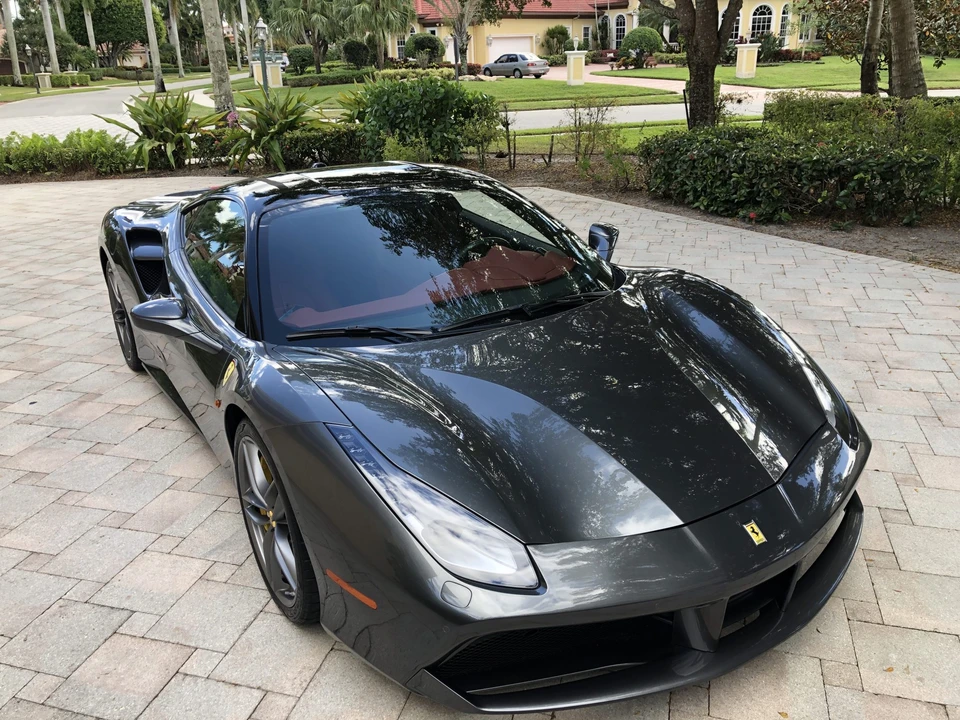 2016 Ferrari 488 GTB - Image 13 of 31