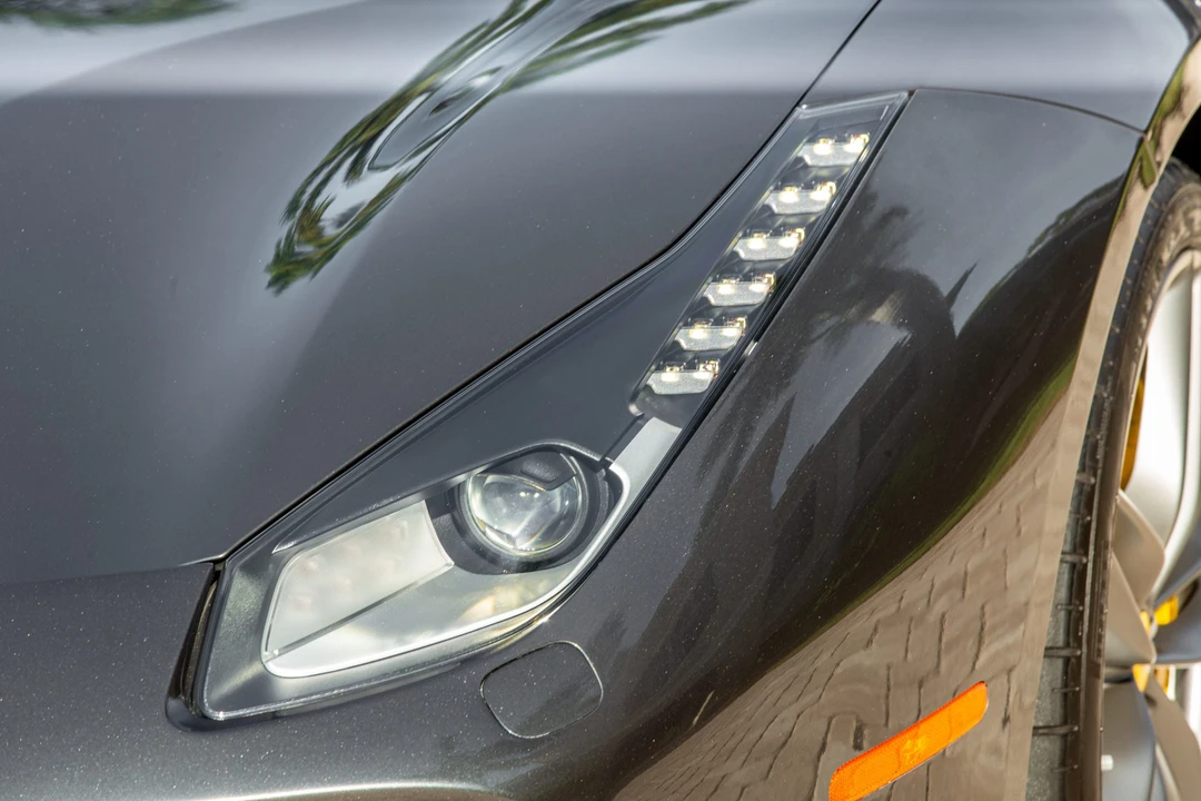2016 Ferrari 488 GTB - Image 25 of 31