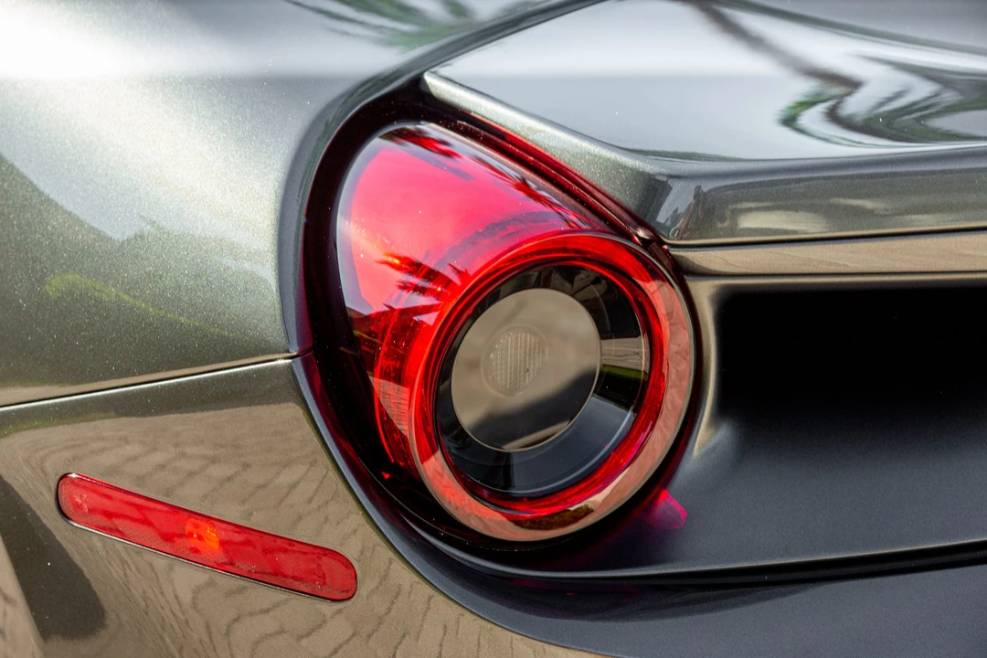 2016 Ferrari 488 GTB - Image 30 of 31