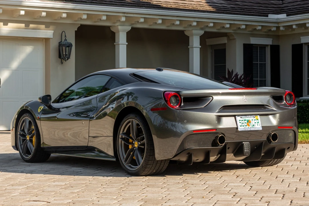 2016 Ferrari 488 GTB - Image 1 of 31