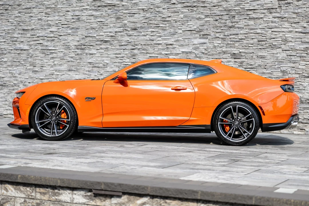 2018 Chevrolet Camaro SS 6th Gen - Image 23 of 31