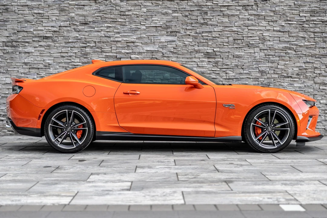 2018 Chevrolet Camaro SS 6th Gen - Image 14 of 31