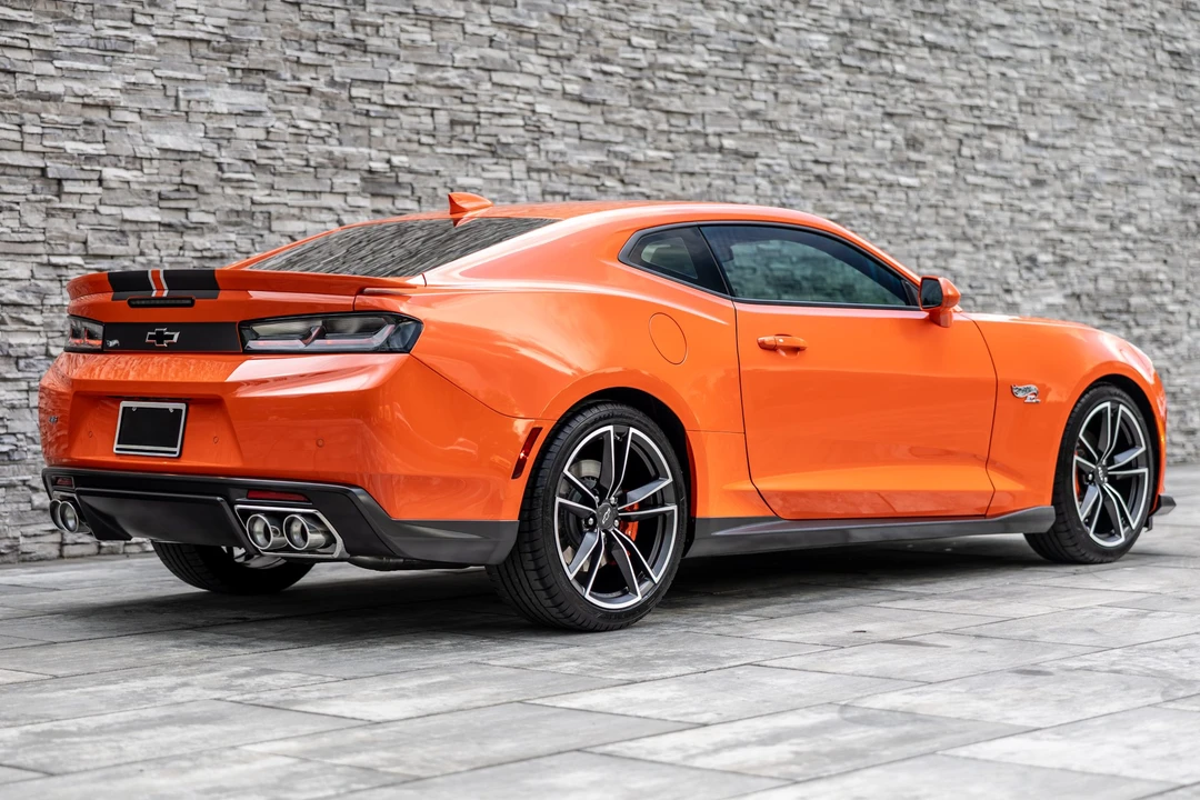 2018 Chevrolet Camaro SS 6th Gen - Image 16 of 31
