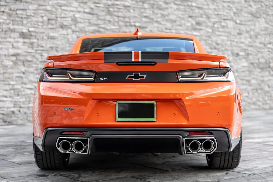 2018 Chevrolet Camaro SS 6th Gen - Image 19 of 31