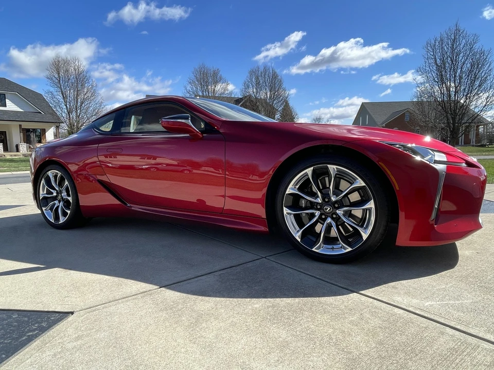 2018 Lexus LC - Image 20 of 31