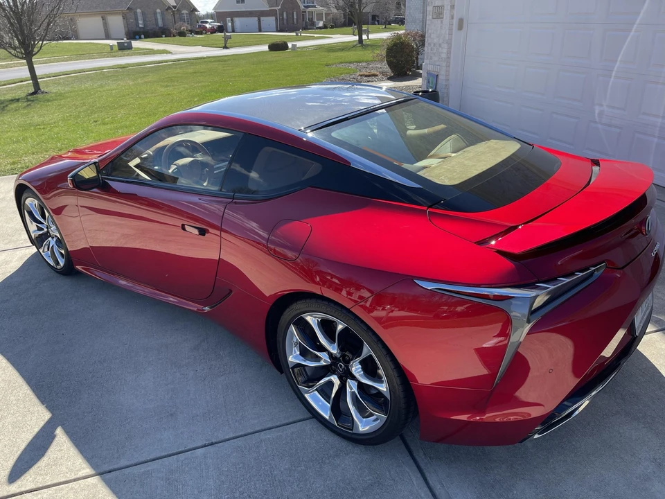 2018 Lexus LC - Image 12 of 31