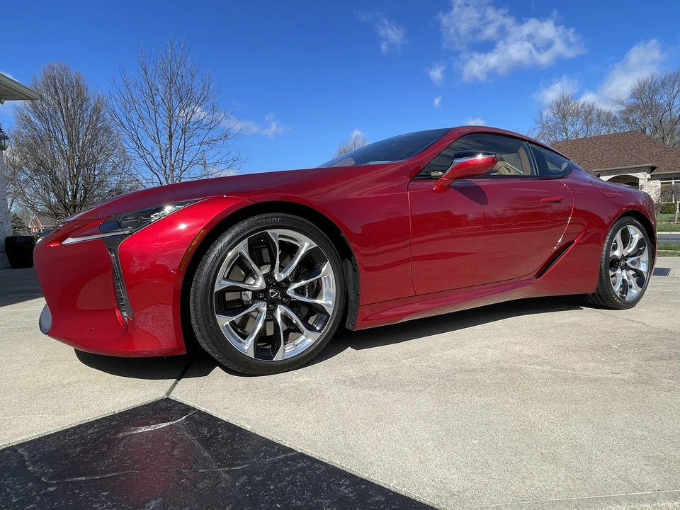 2018 Lexus LC - Image 7 of 31