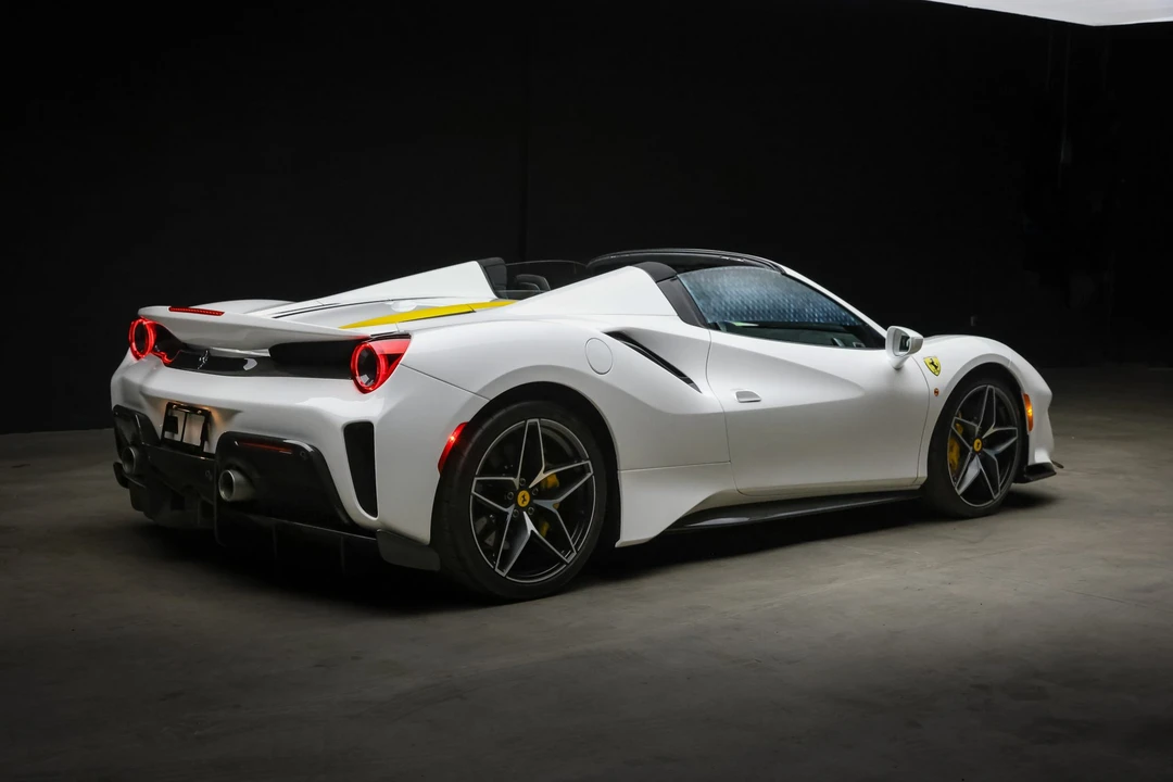 2020 Ferrari 488 Pista Spider - Image 29 of 31