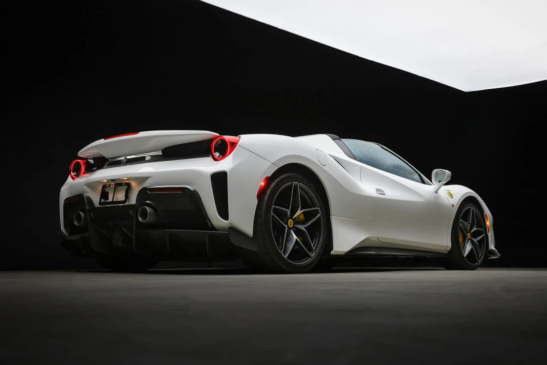 2020 Ferrari 488 Pista Spider - Image 28 of 31
