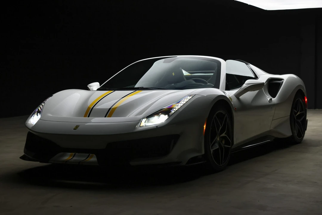 2020 Ferrari 488 Pista Spider - Image 4 of 31