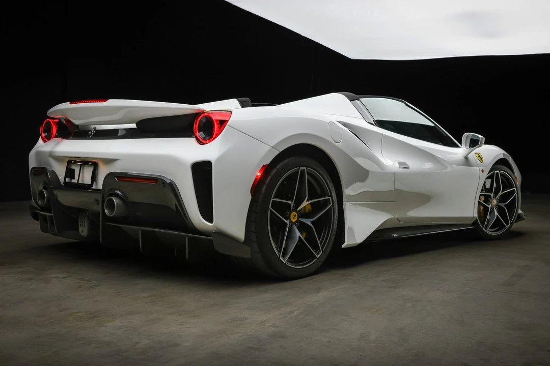 2020 Ferrari 488 Pista Spider - Image 26 of 31