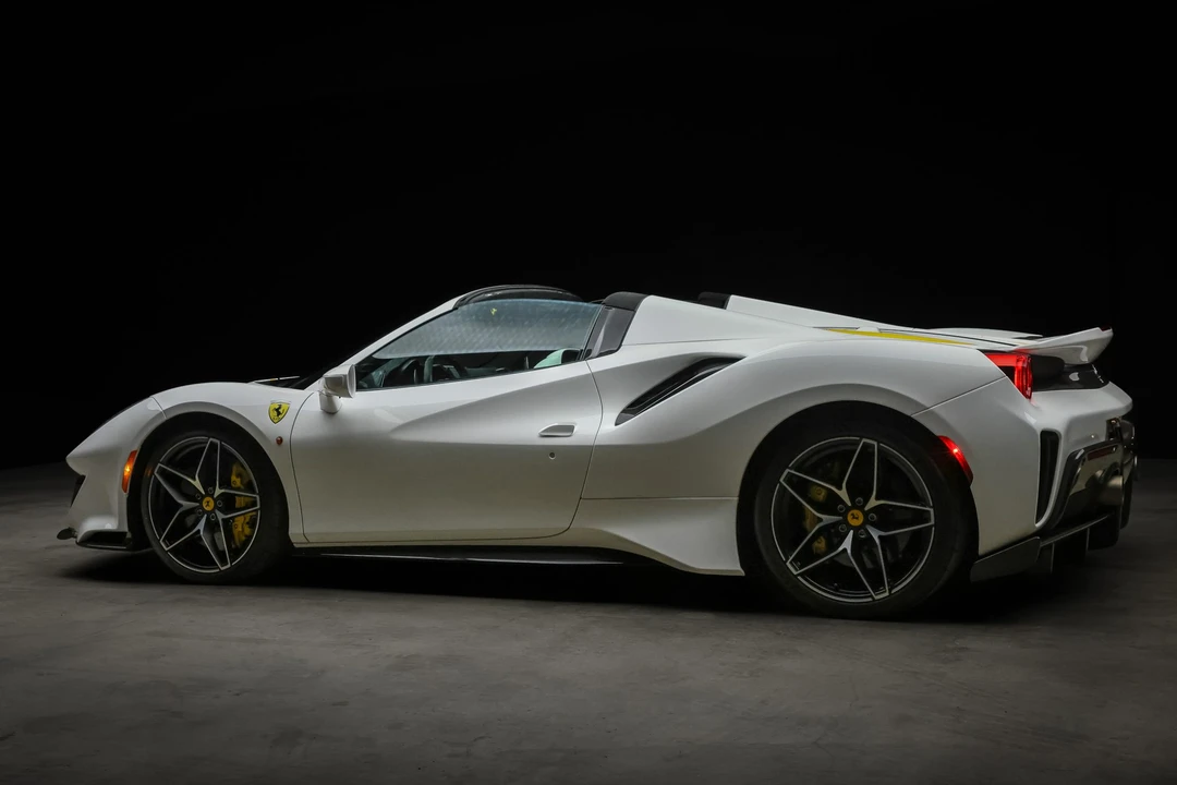 2020 Ferrari 488 Pista Spider - Image 17 of 31