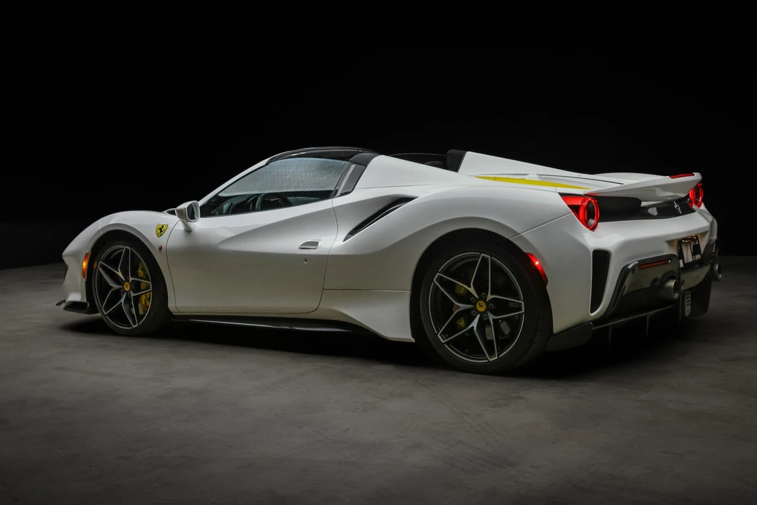 2020 Ferrari 488 Pista Spider - Image 18 of 31