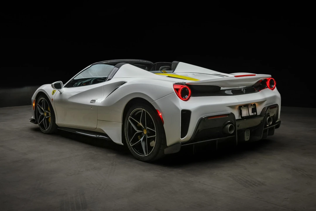 2020 Ferrari 488 Pista Spider - Image 20 of 31