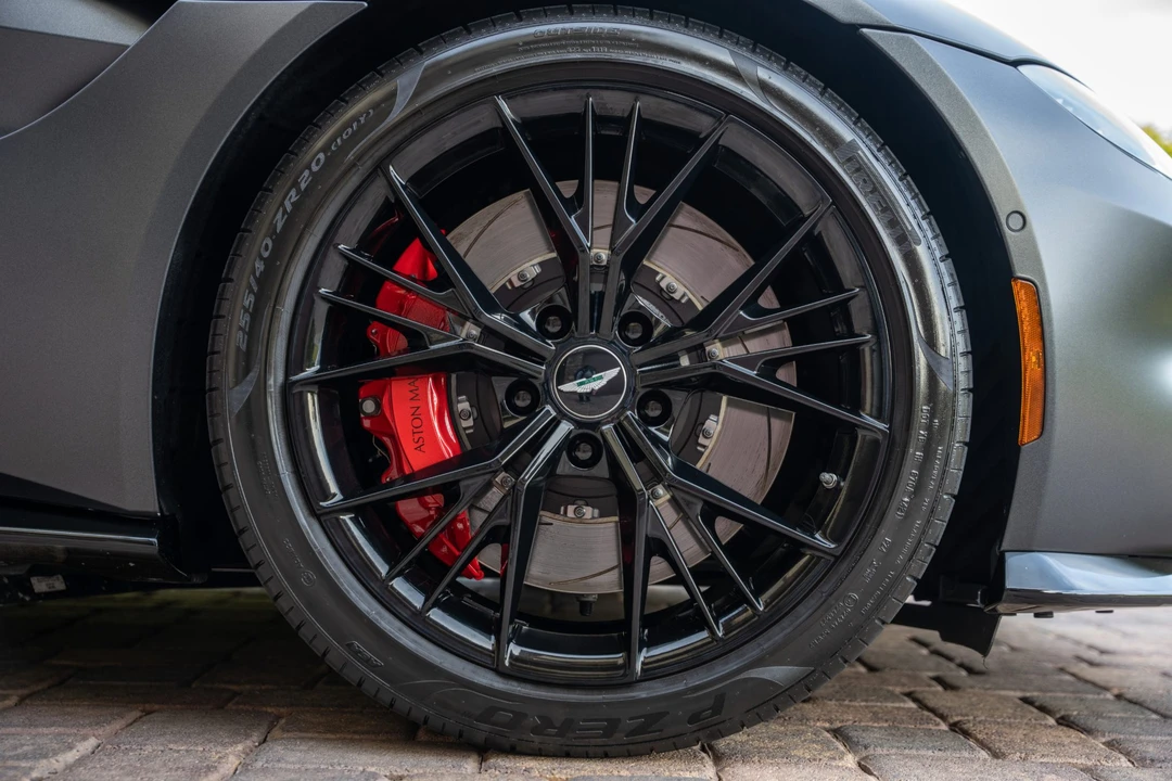 2021 Aston Martin V8 Vantage (2019+) - Image 23 of 31