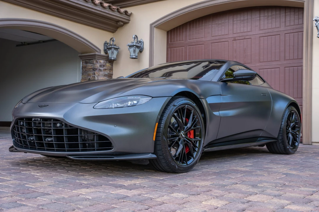 2021 Aston Martin V8 Vantage (2019+) - Image 7 of 31