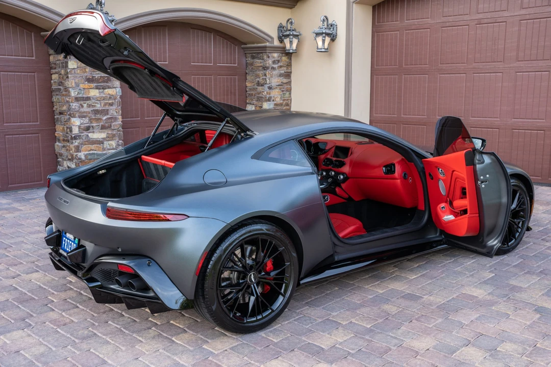 2021 Aston Martin V8 Vantage (2019+) - Image 14 of 31