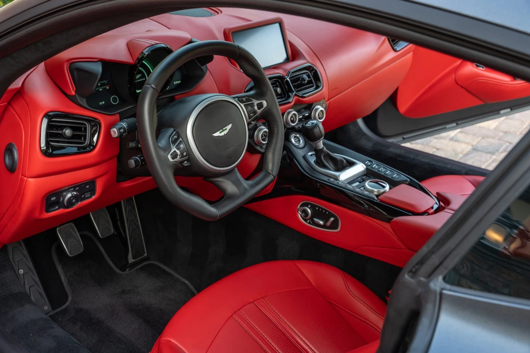2021 Aston Martin V8 Vantage (2019+) - Image 31 of 31