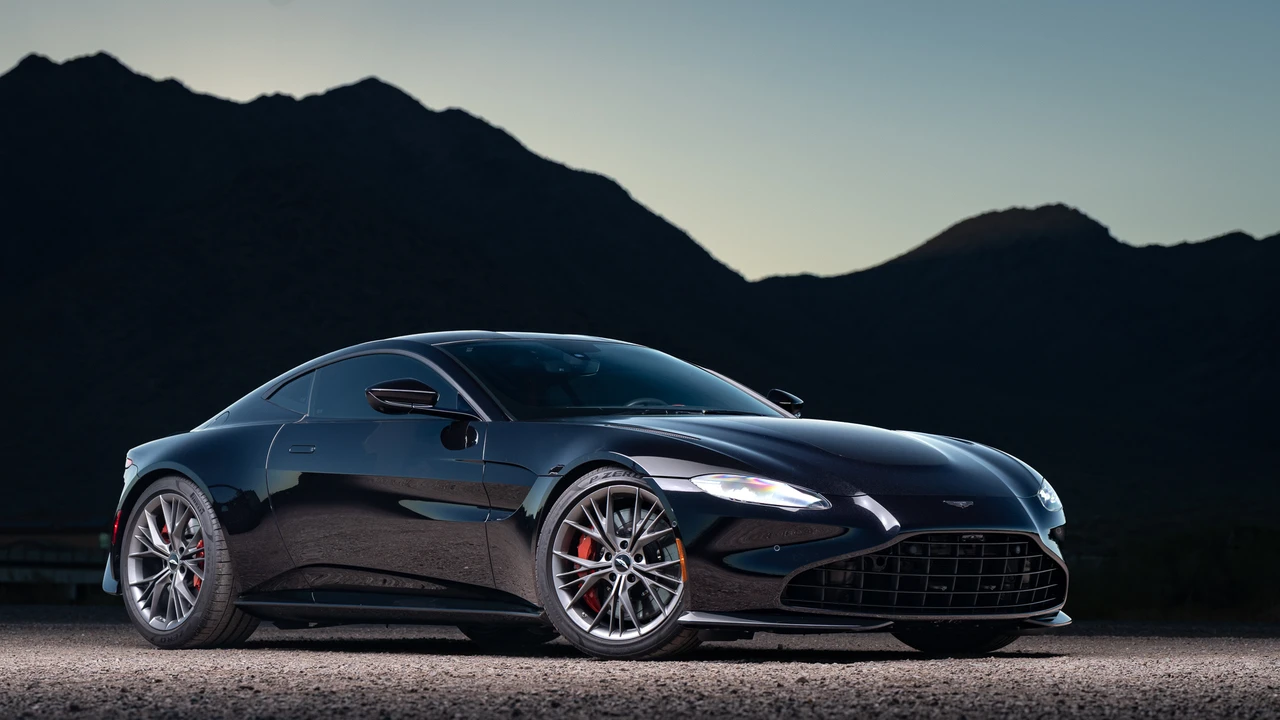 2021 Aston Martin V8 Vantage (2019+) - Image 13 of 31