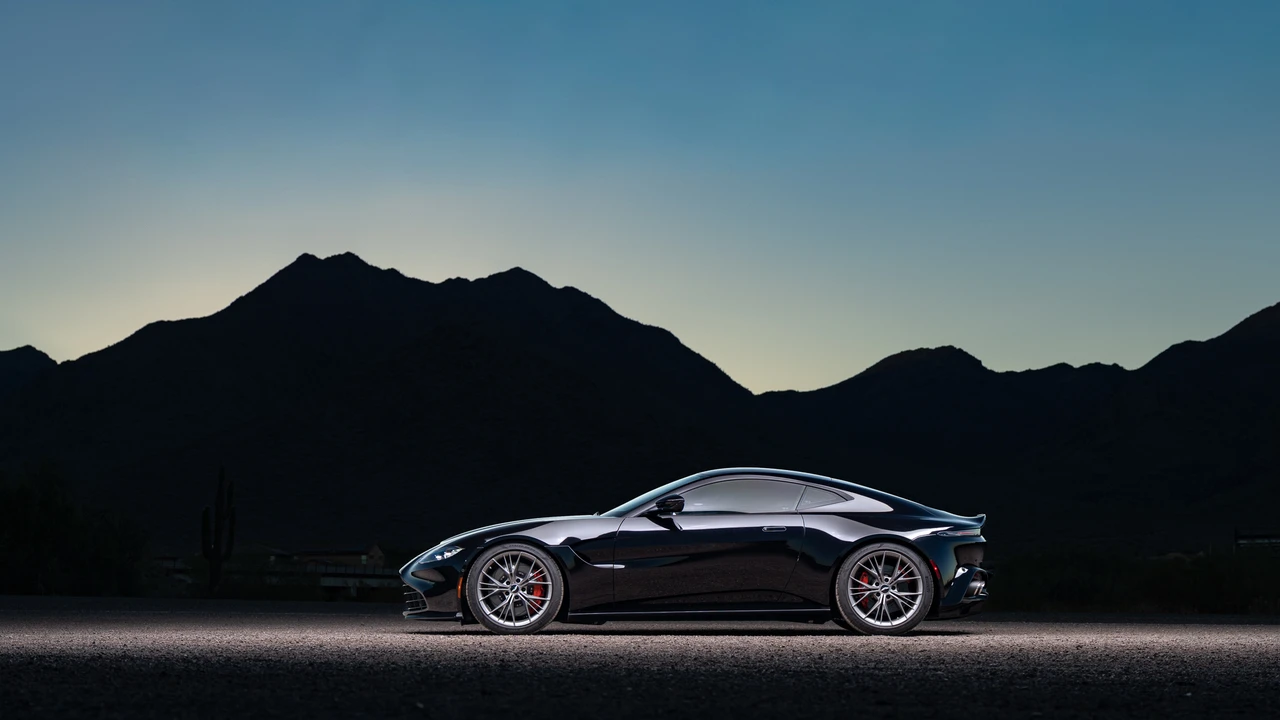 2021 Aston Martin V8 Vantage (2019+) - Image 17 of 31