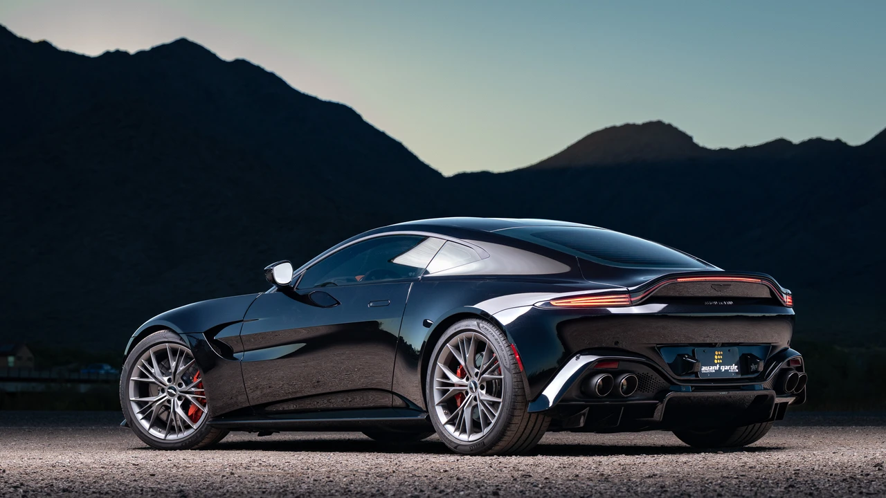 2021 Aston Martin V8 Vantage (2019+) - Image 27 of 31