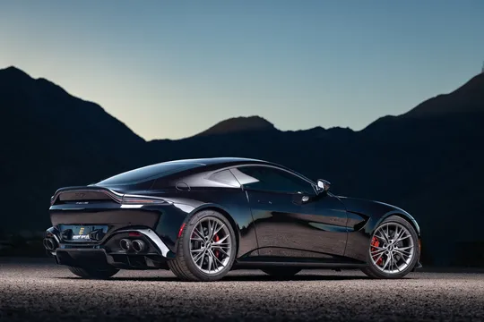 2021 Aston Martin V8 Vantage (2019+) - Image 3 of 31