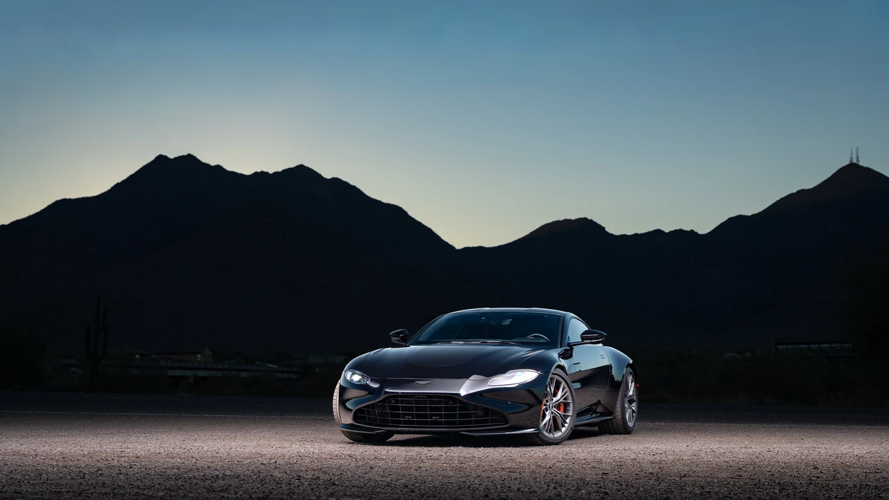 2021 Aston Martin V8 Vantage (2019+) - Image 6 of 31