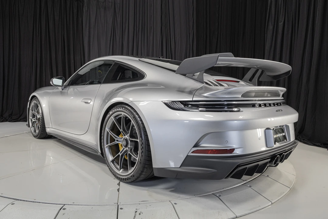2022 Porsche 992 GT3 - Image 21 of 31