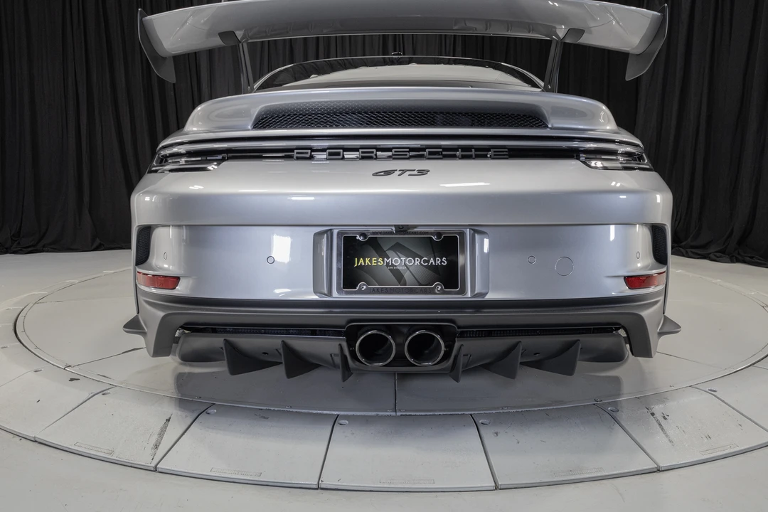 2022 Porsche 992 GT3 - Image 28 of 31