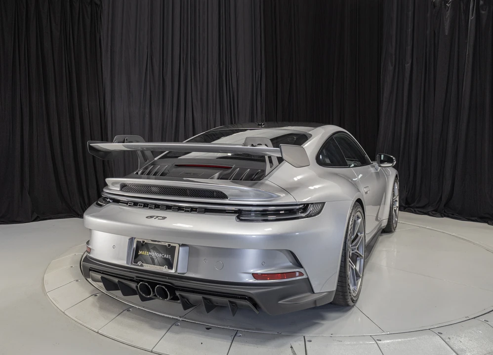 2022 Porsche 992 GT3 - Image 16 of 31
