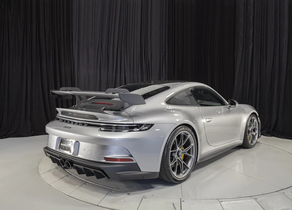 2022 Porsche 992 GT3 - Image 14 of 31