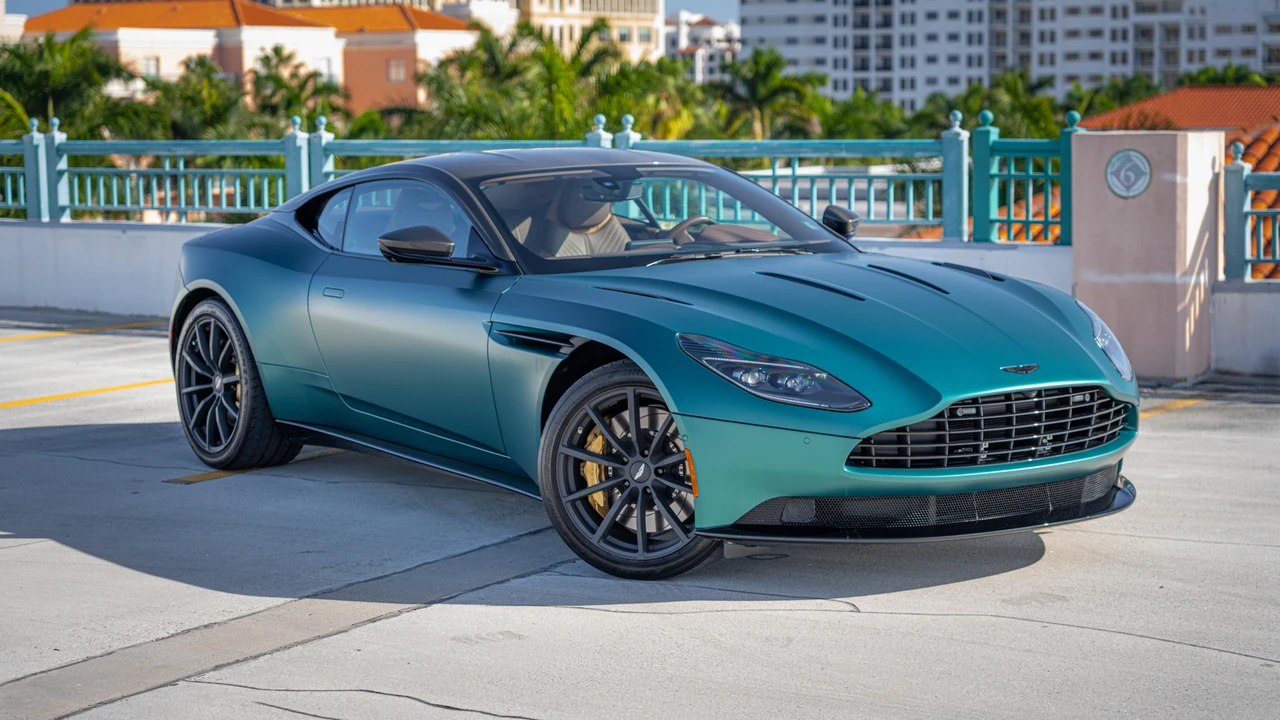 2023 Aston Martin DB11 V12 - Image 29 of 31