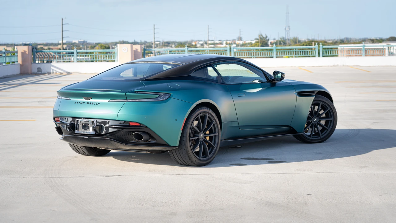2023 Aston Martin DB11 V12 - Image 12 of 31