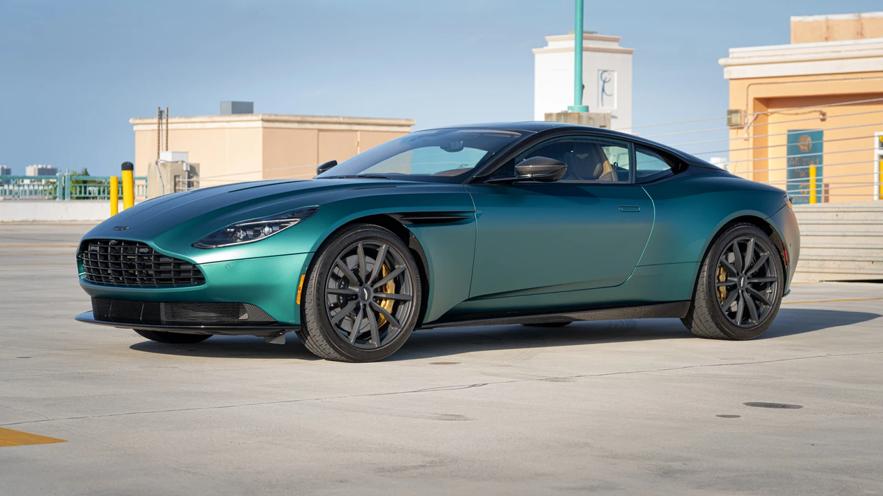 2023 Aston Martin DB11 V12 - Image 3 of 31