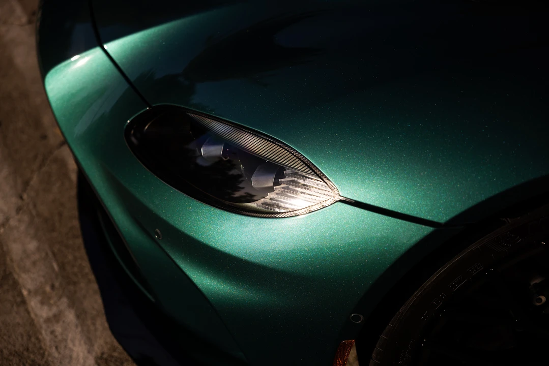 2023 Aston Martin V12 Vantage (2022+) - Image 31 of 31