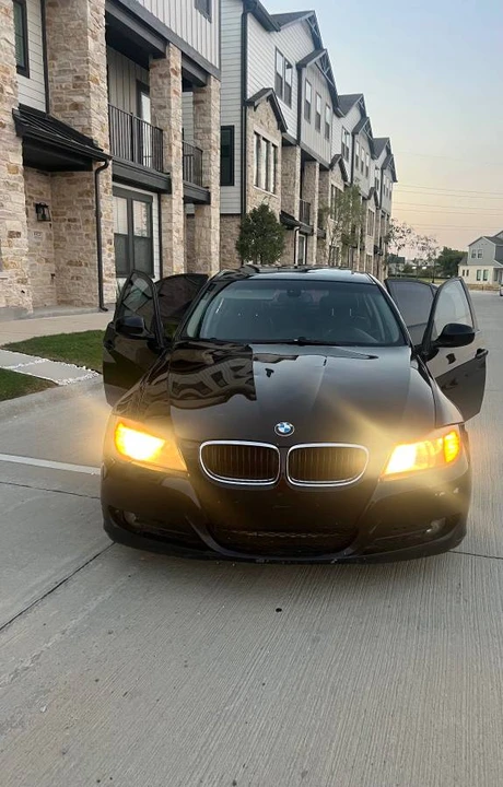 2009 BMW E90 3 Series Sedan - Image 5 of 10