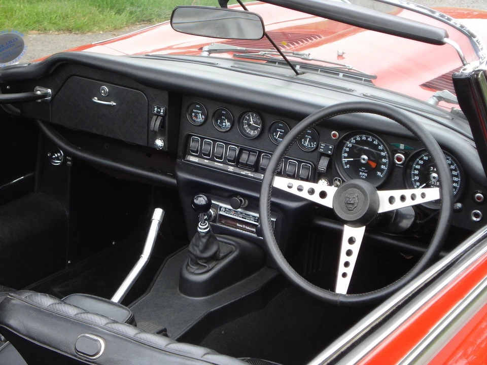 1972 Jaguar E-Type Series 3 V12 - Image 2 of 3