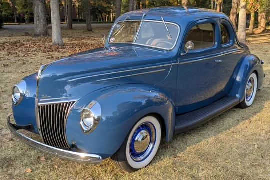 1939 Ford Deluxe Coupe