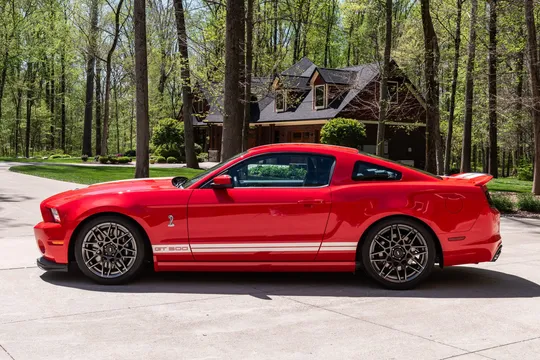 2013 Ford S197 II Shelby Mustang GT500 - Image 2 of 31