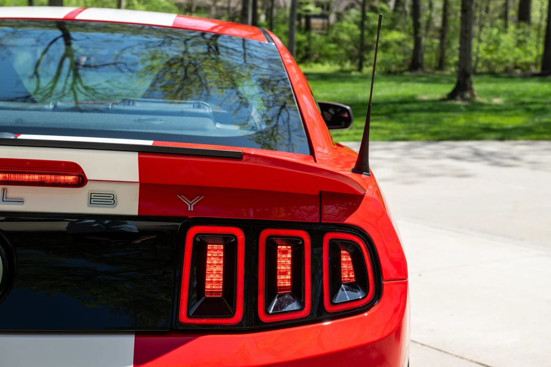 2013 Ford S197 II Shelby Mustang GT500 - Image 14 of 31