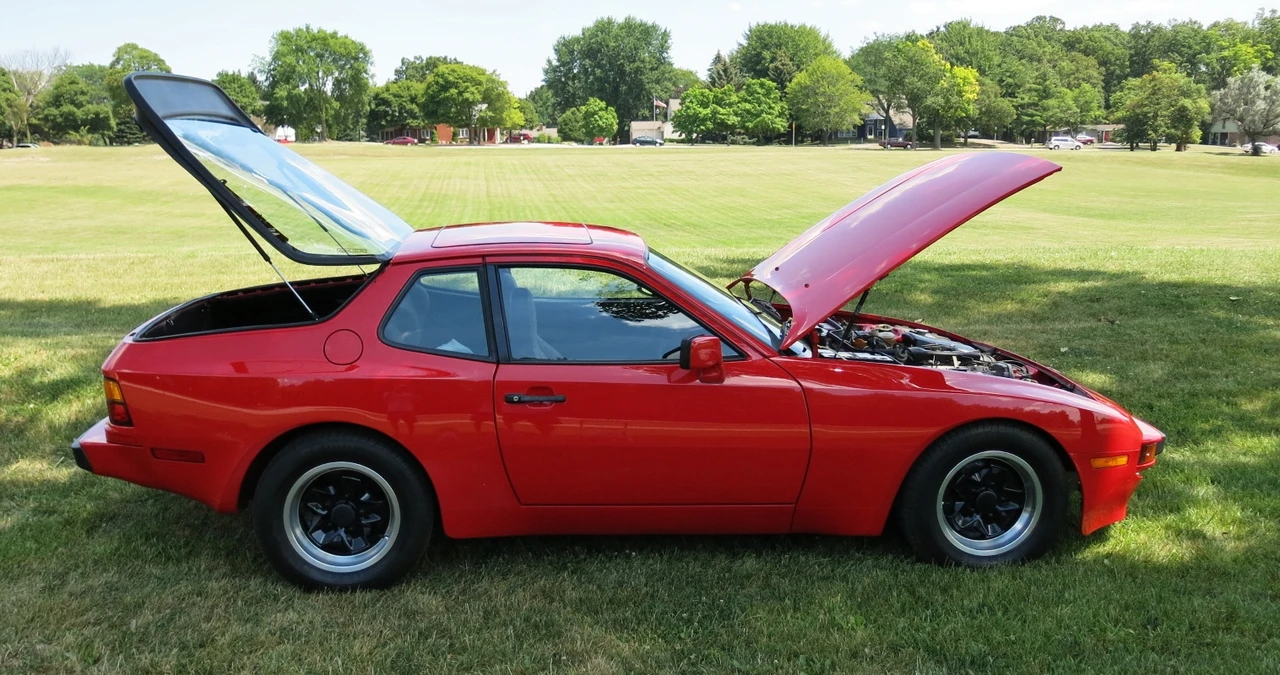 1983 Porsche 944 - Image 18 of 31