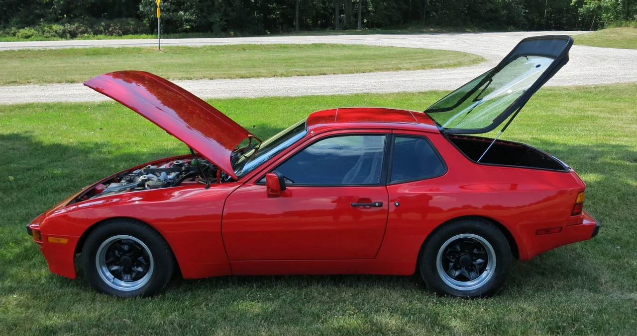 1983 Porsche 944 - Image 6 of 31