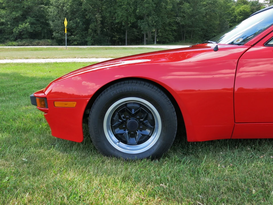1983 Porsche 944 - Image 8 of 31
